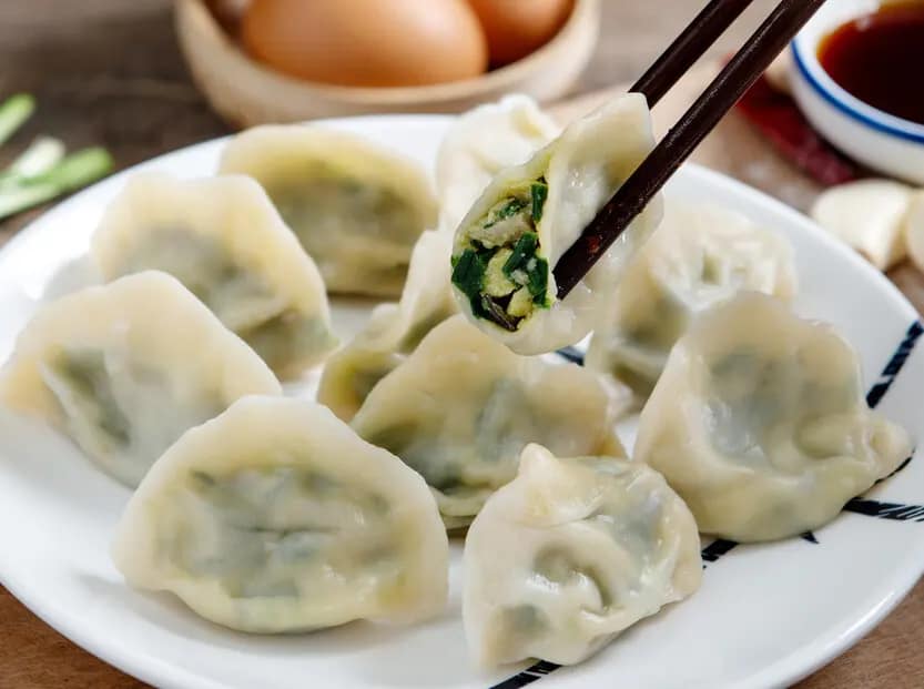 ニラ卵水餃子